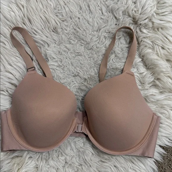 SPANXsmooth Bra-llelujah!
Lightly Lined Full Coverage Bra In Beige Size 38C - Picture 4 of 8